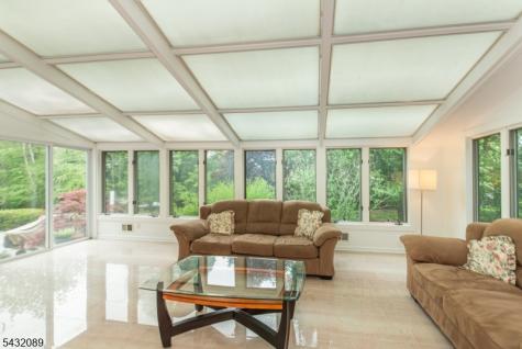 104 Shrewsbury Drive Livingston NJ 07039