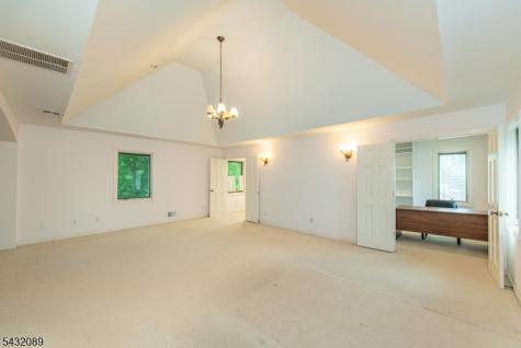 104 Shrewsbury Drive Livingston NJ 07039