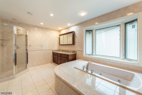 104 Shrewsbury Drive Livingston NJ 07039