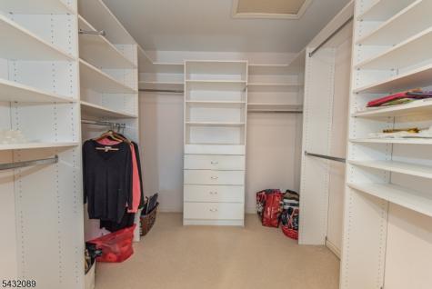 104 Shrewsbury Drive Livingston NJ 07039