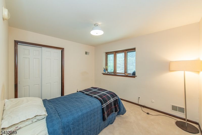 104 Shrewsbury Drive Livingston NJ 07039