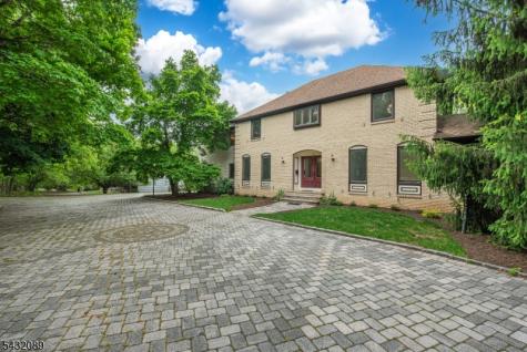 104 Shrewsbury Drive Livingston NJ 07039
