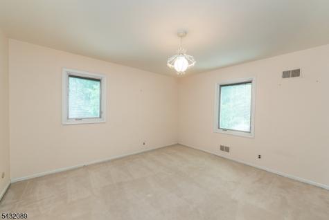 104 Shrewsbury Drive Livingston NJ 07039