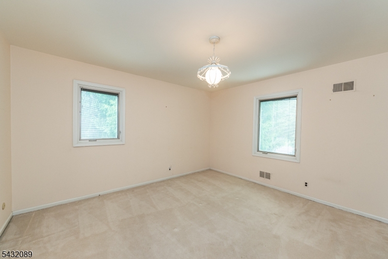104 Shrewsbury Drive Livingston NJ 07039