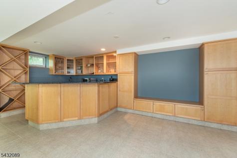 104 Shrewsbury Drive Livingston NJ 07039