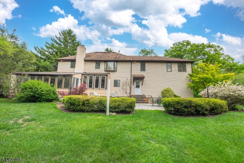 104 Shrewsbury Drive Livingston NJ 07039