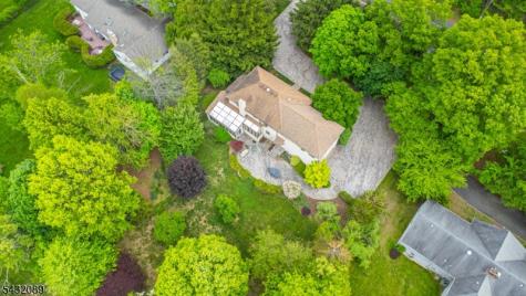 104 Shrewsbury Drive Livingston NJ 07039