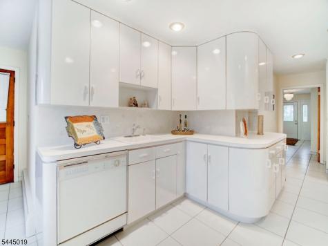 441 N 15th Street Kenilworth NJ 07033