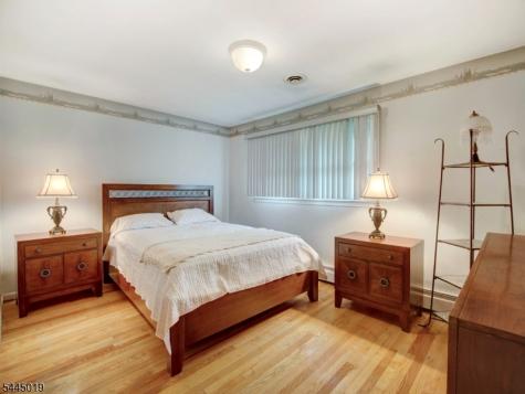 441 N 15th Street Kenilworth NJ 07033