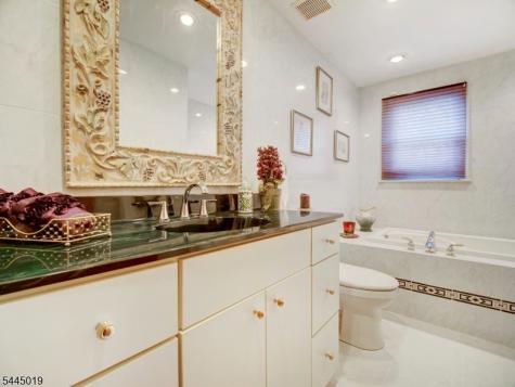 441 N 15th Street Kenilworth NJ 07033