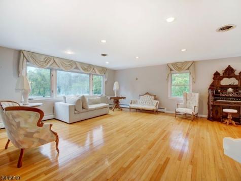 441 N 15th Street Kenilworth NJ 07033
