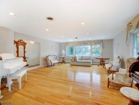 441 N 15th Street Kenilworth NJ 07033
