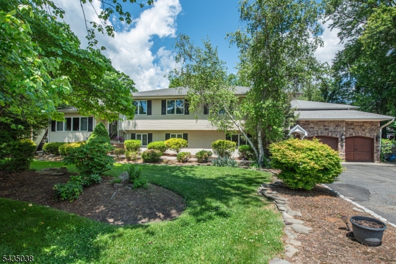 111 Mckinley Avenue East Hanover NJ 07936