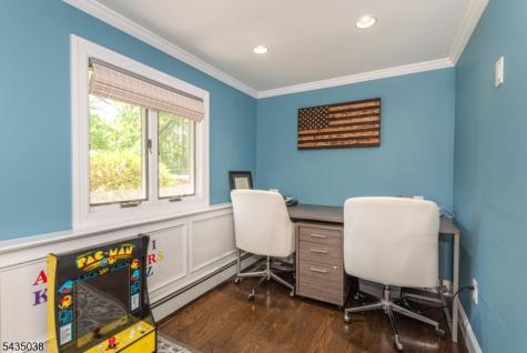 111 Mckinley Avenue East Hanover NJ 07936