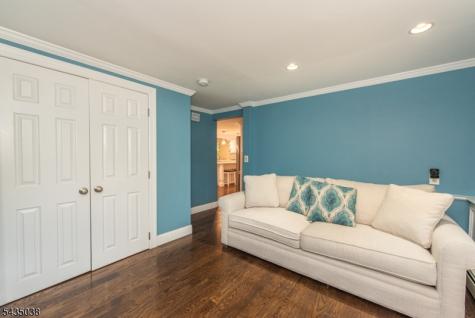 111 Mckinley Avenue East Hanover NJ 07936