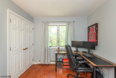 111 Mckinley Avenue East Hanover NJ 07936