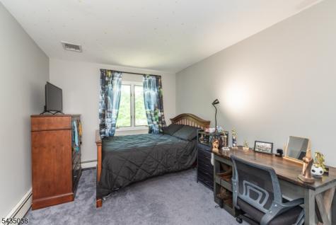 111 Mckinley Avenue East Hanover NJ 07936