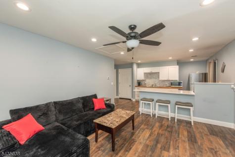 111 Mckinley Avenue East Hanover NJ 07936