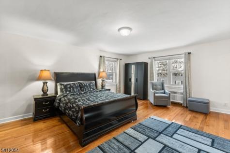 80 Glenwood Avenue Elmwood Park NJ 07407