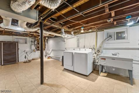 80 Glenwood Avenue Elmwood Park NJ 07407