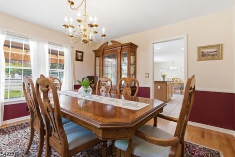 8 Sunshine Drive Alexandria NJ 08867