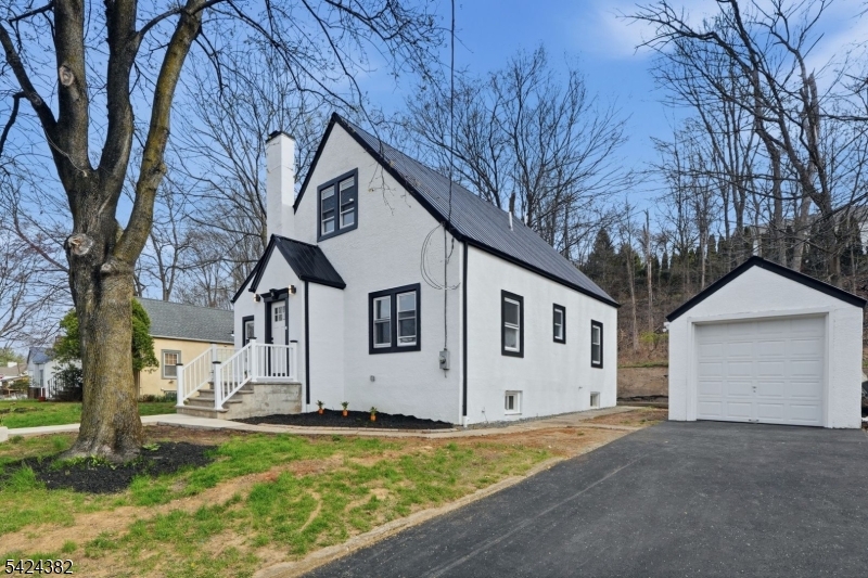 31 Saint Moritz Place Wayne NJ 07470