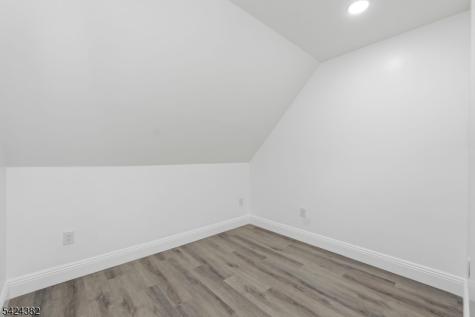 31 Saint Moritz Place Wayne NJ 07470