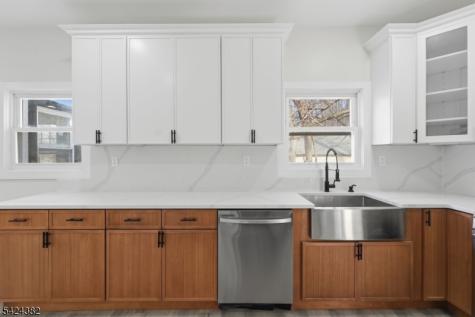 31 Saint Moritz Place Wayne NJ 07470