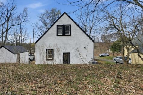 31 Saint Moritz Place Wayne NJ 07470