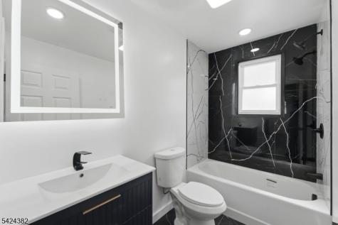 31 Saint Moritz Place Wayne NJ 07470