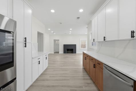 31 Saint Moritz Place Wayne NJ 07470