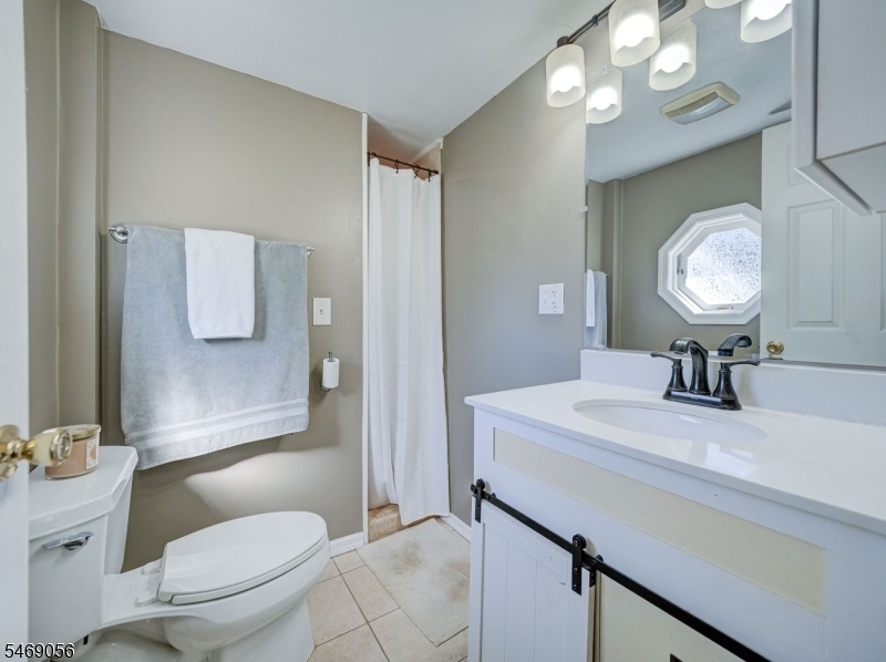 22 Orchard Street Newton NJ 07860