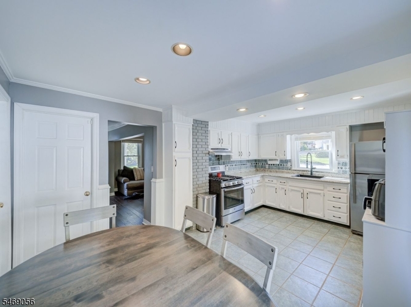 22 Orchard Street Newton NJ 07860