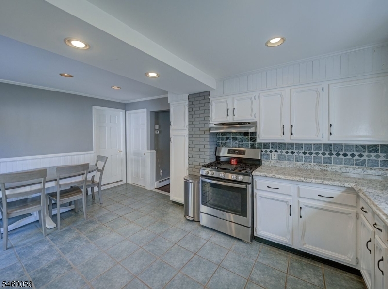 22 Orchard Street Newton NJ 07860