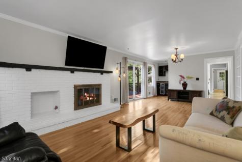 135 Woods End Drive Bernards NJ 07920