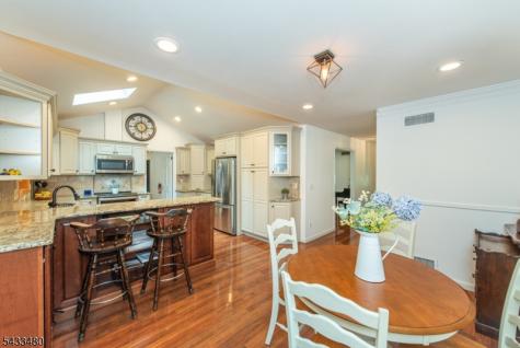 30 Woodland Road Franklin NJ 07416
