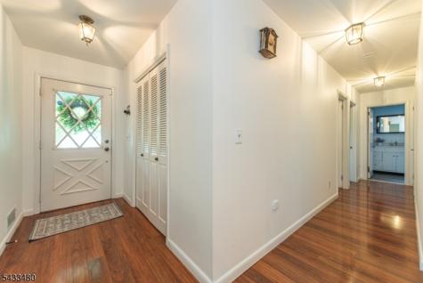 30 Woodland Road Franklin NJ 07416
