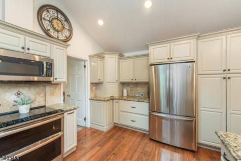 30 Woodland Road Franklin NJ 07416