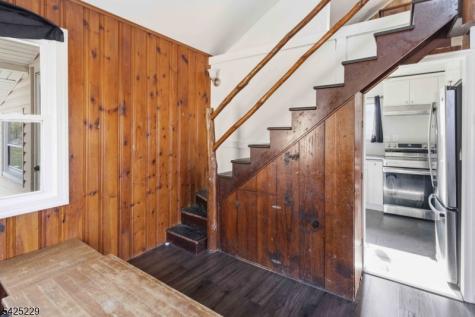 54 Wildwood Road Jefferson NJ 07438