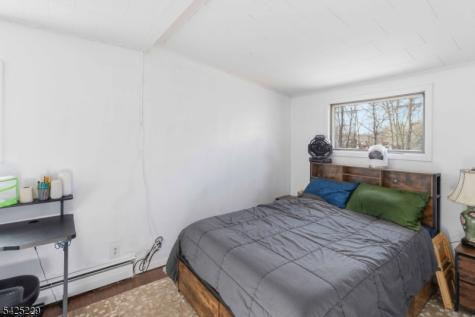 54 Wildwood Road Jefferson NJ 07438
