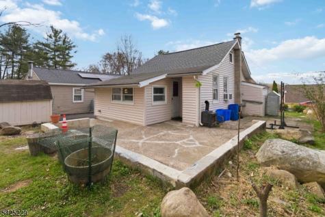 54 Wildwood Road Jefferson NJ 07438