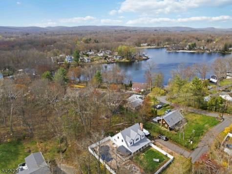 54 Wildwood Road Jefferson NJ 07438
