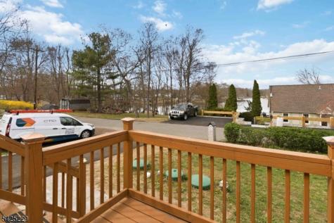 54 Wildwood Road Jefferson NJ 07438