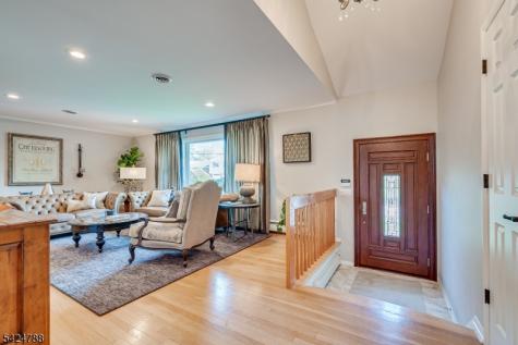 23 Shelley Road Springfield NJ 07081
