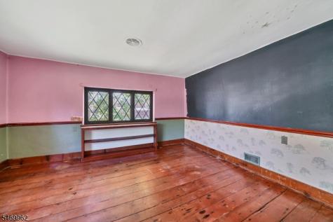 4 Boss Road East Amwell NJ 08551