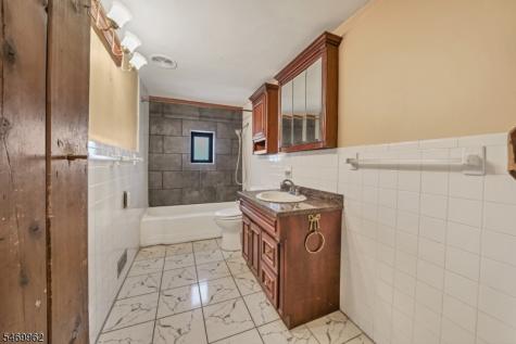 4 Boss Road East Amwell NJ 08551
