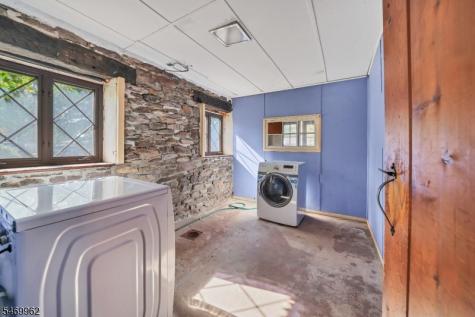 4 Boss Road East Amwell NJ 08551