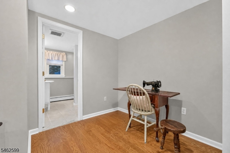 8 Molly Bee Road Raritan NJ 08822