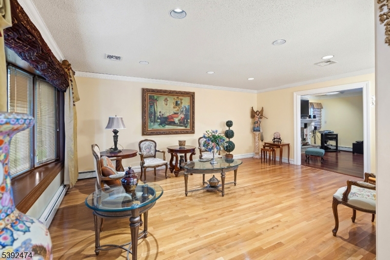 3 Anthony Avenue Edison NJ 08820