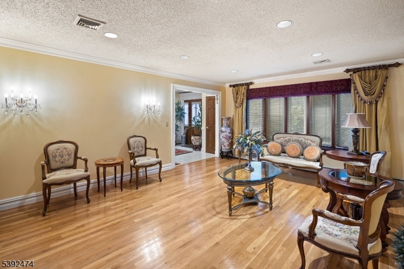 3 Anthony Avenue Edison NJ 08820